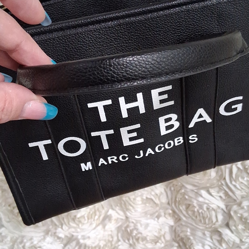 Leather Marc Jacobs Black and White Tote Bag Mini - Picture 10 of 11